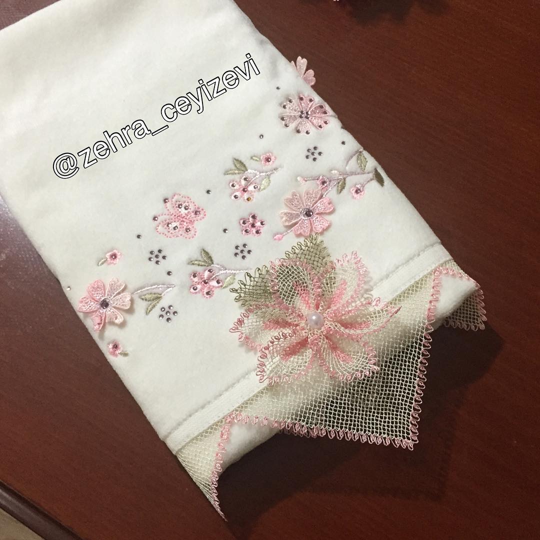 Söz bohçası iğne oyası havlu