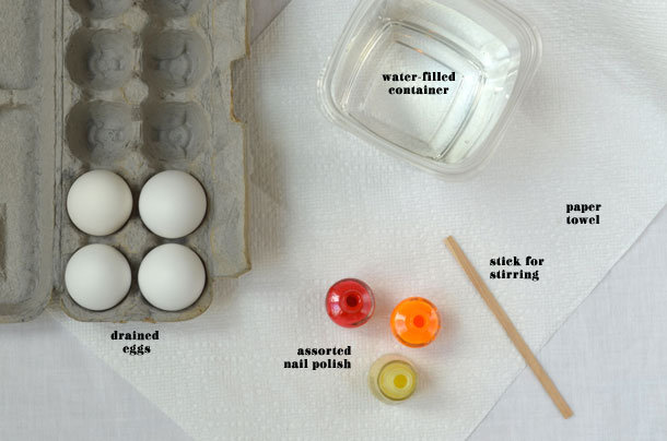 Ojeler İle Ebru Desenli Yumurtalar Yapımı 2