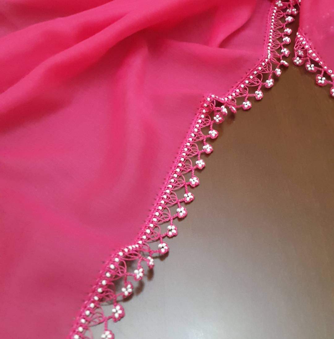 Boncuklu pembe yazma