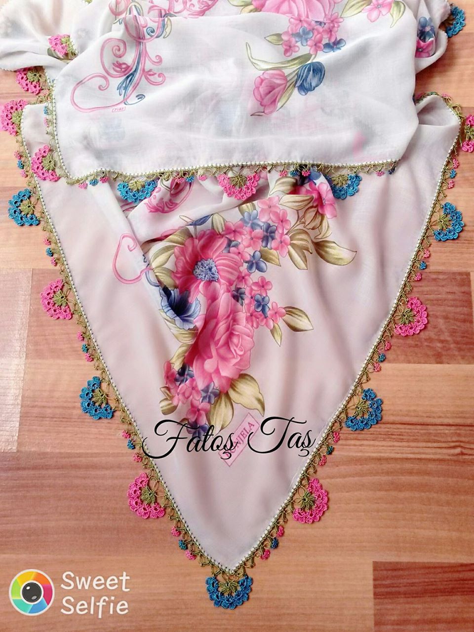 Çiçekli en güzel yazma modeli