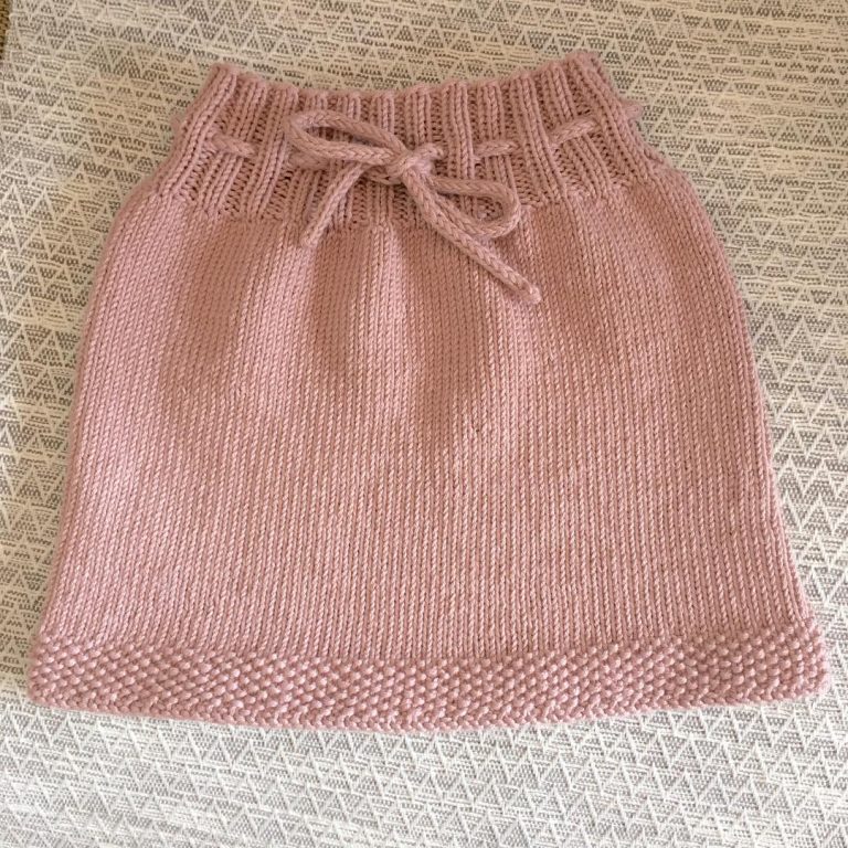 100+ Yeni Moda Kadın, Bebek ve Çocuklar için Örgü Etek